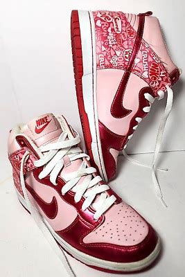 Rare 2010 Nike Dunk High Top Valentines Day Edition Sneakers 